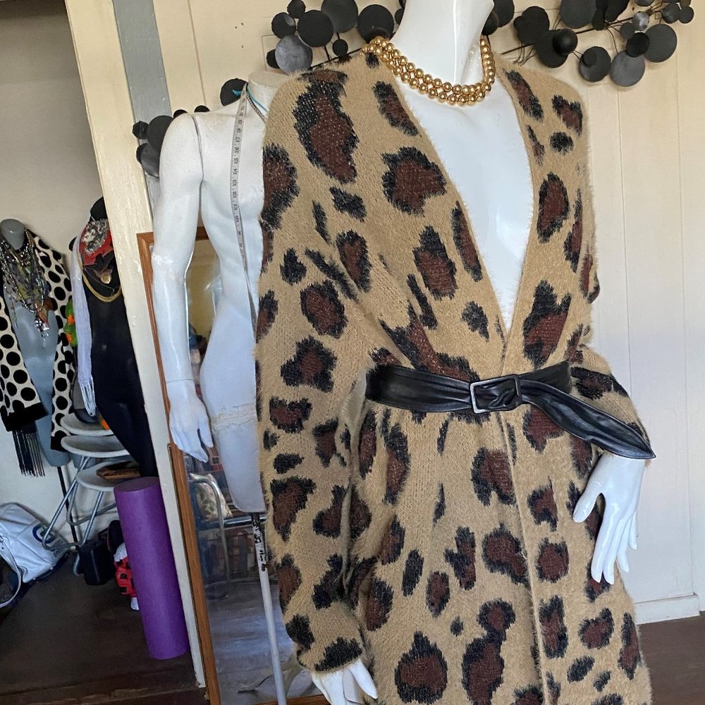KAYLA'S ARMOIRE leopard  sweater
